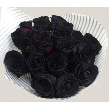 15 black roses